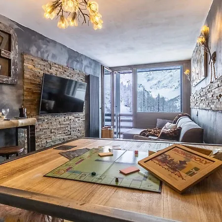 Cervinia In Out - Industrial Family Apartment *