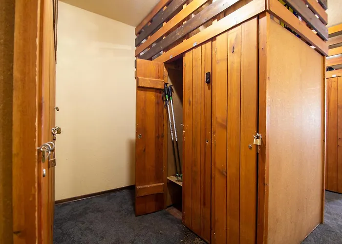 Appartement Hellochalet - Cervinia In Out - Industrial Family *