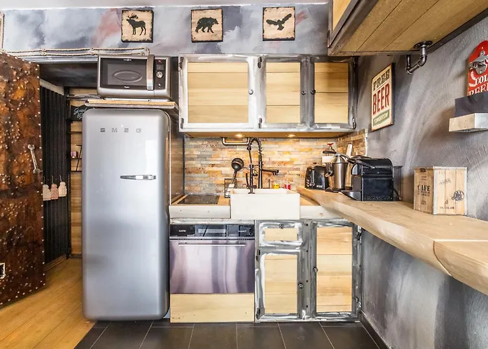 Hellochalet - Cervinia In Out - Industrial Family *